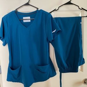 Sketchers by Barco Scrub Set